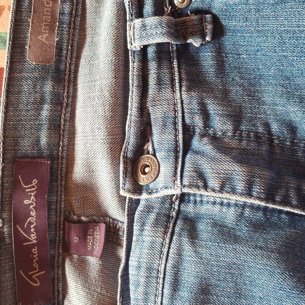 Gloria Vanderbilt, Amanda Jeans Size 12 - Picture 3 of 3